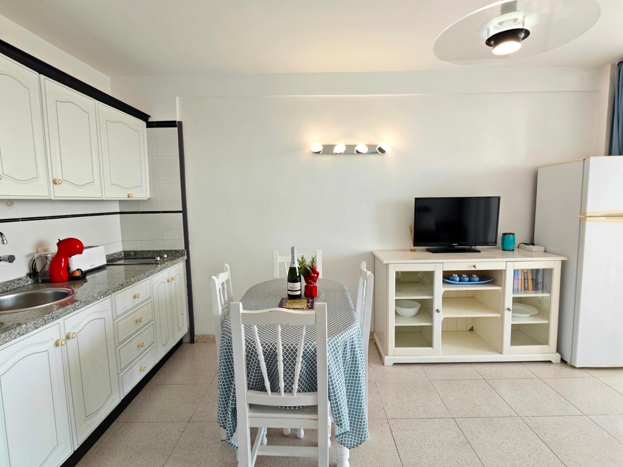 Blanco&Azul - Comfortable Ocean View Apartment Next To The Beach Playa de las Américas Dış mekan fotoğraf